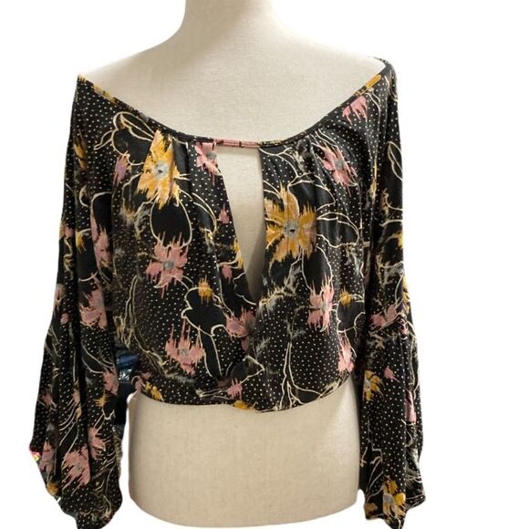 Free people medium crossed front cropped floral top - Picture 4 of 8